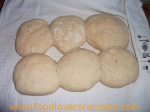 tuisgemaakte hamburger rolletjies