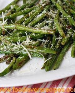 2014-10-31-roastedparmesangreenbeans